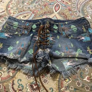 Kendall and Kylie embroidered shorts